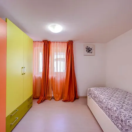 Appartement Family House Varazze